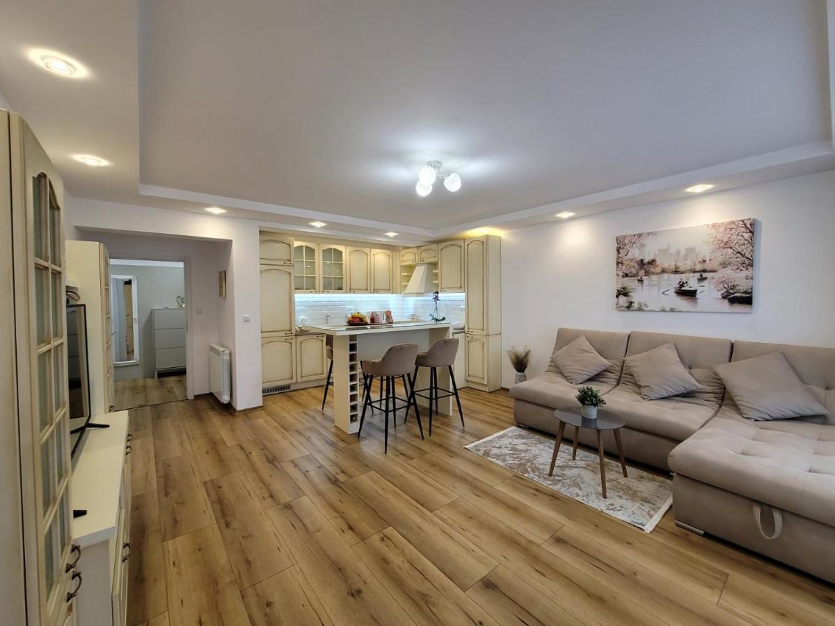 Vazov Apartment Kazanlak Luaran gambar